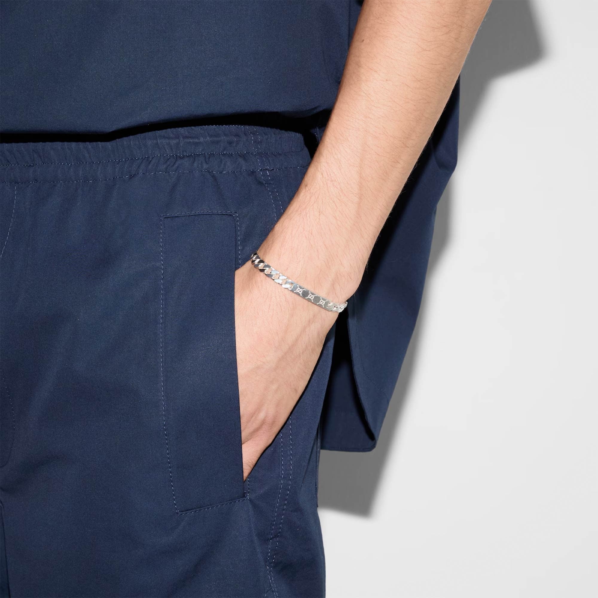 GUCCI GUCC SIGNATURE BRACELET SILVER YBA814851001