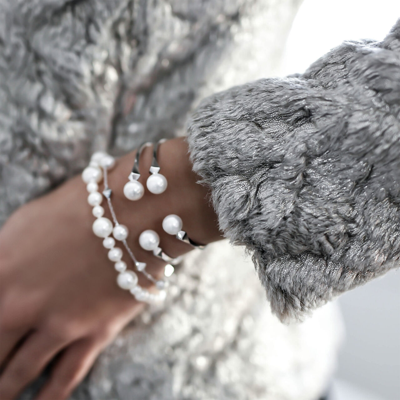 Birks Rock & Pearl  Freshwater Pearl and Stud Silver Bracelet 450009223847