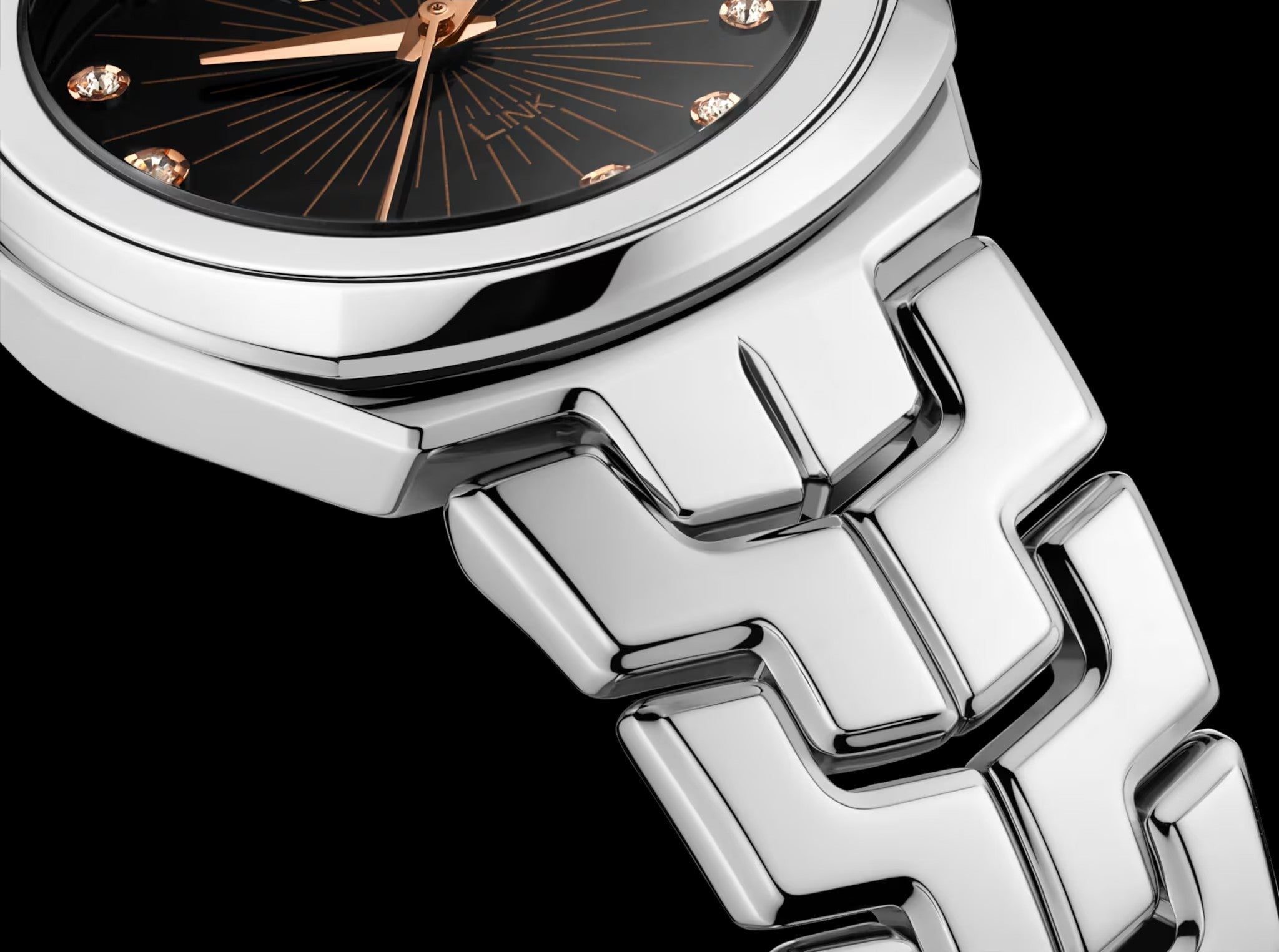 TAG HEUER LINK DATE: TIMELESS ELEGANCE WITH DIAMOND DETAILS