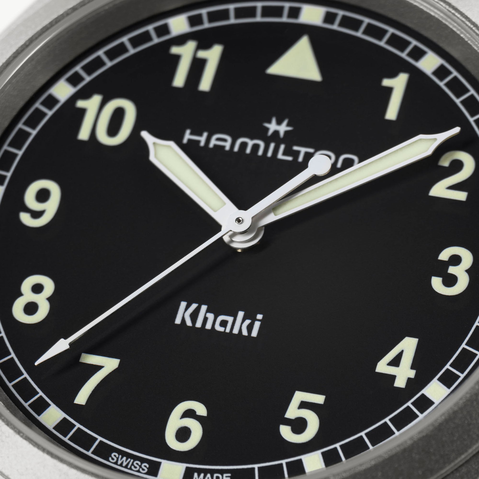 Khaki Field Quartz 38mm - H69401130