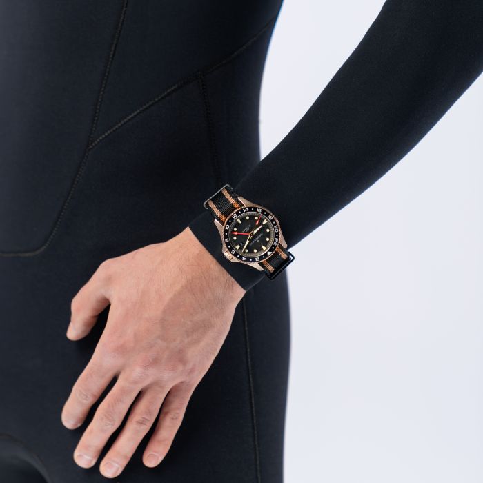 Khaki Navy Scuba Automatic GMT 43mm Bronze - H82565930